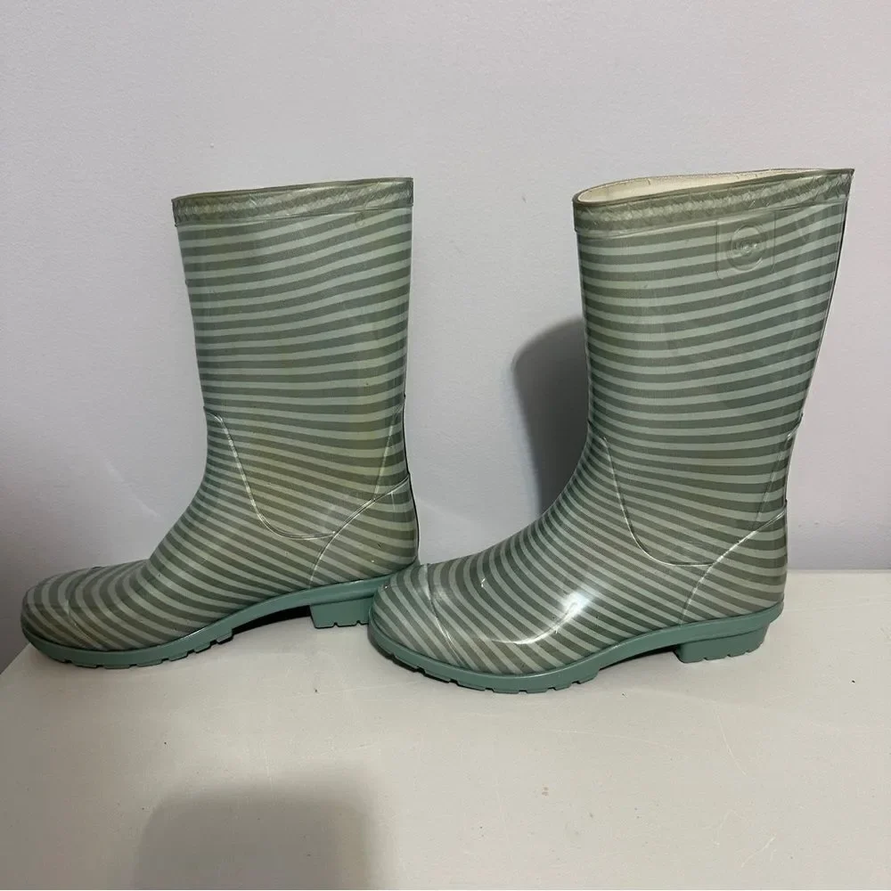 Ugg girls green stripe rain boots size 5